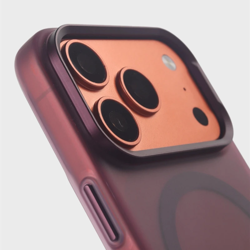 Obudowa na telefon z magnetycznym uchwytem MagSafe, wykonana ze stopu metali, do modeli iPhone 17, 17 Pro Max, 16, 18 Pro, 15. Obsługuje bezprzewodowe ładowanie. Ultracienka, matowa, twarda obudowa z poliwęglanu. — zdjęcie produktu 3