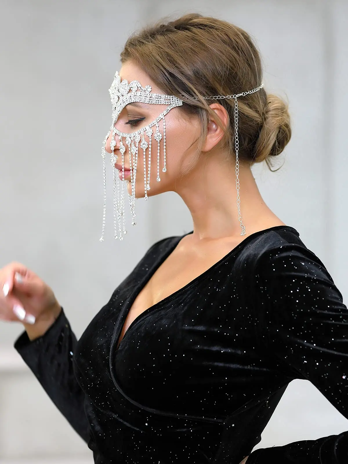 Masquerade Mask Mysterious Half Face Mask Metal Face Mask Rhinestone For Wedding Styling Party Event Masquerade Ball