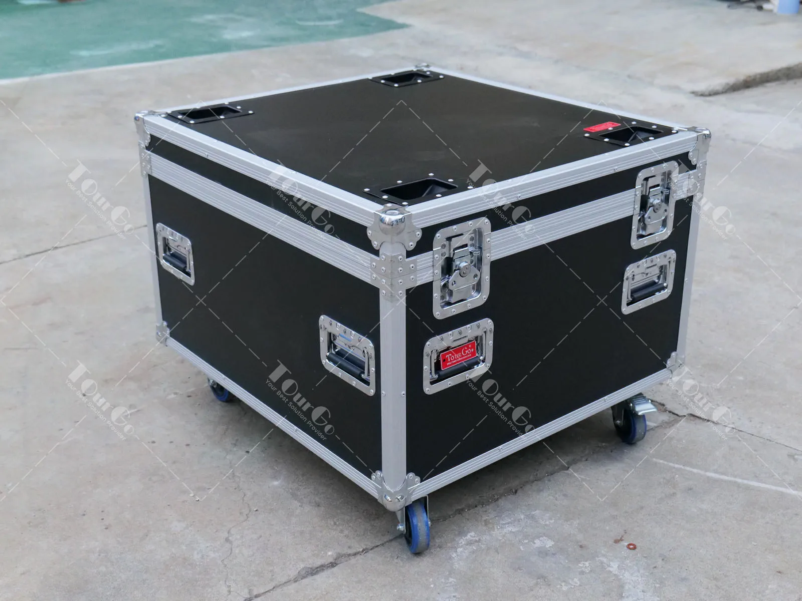 Flight Lighting Case for 6 Chauvet R2X Wash Fixtures