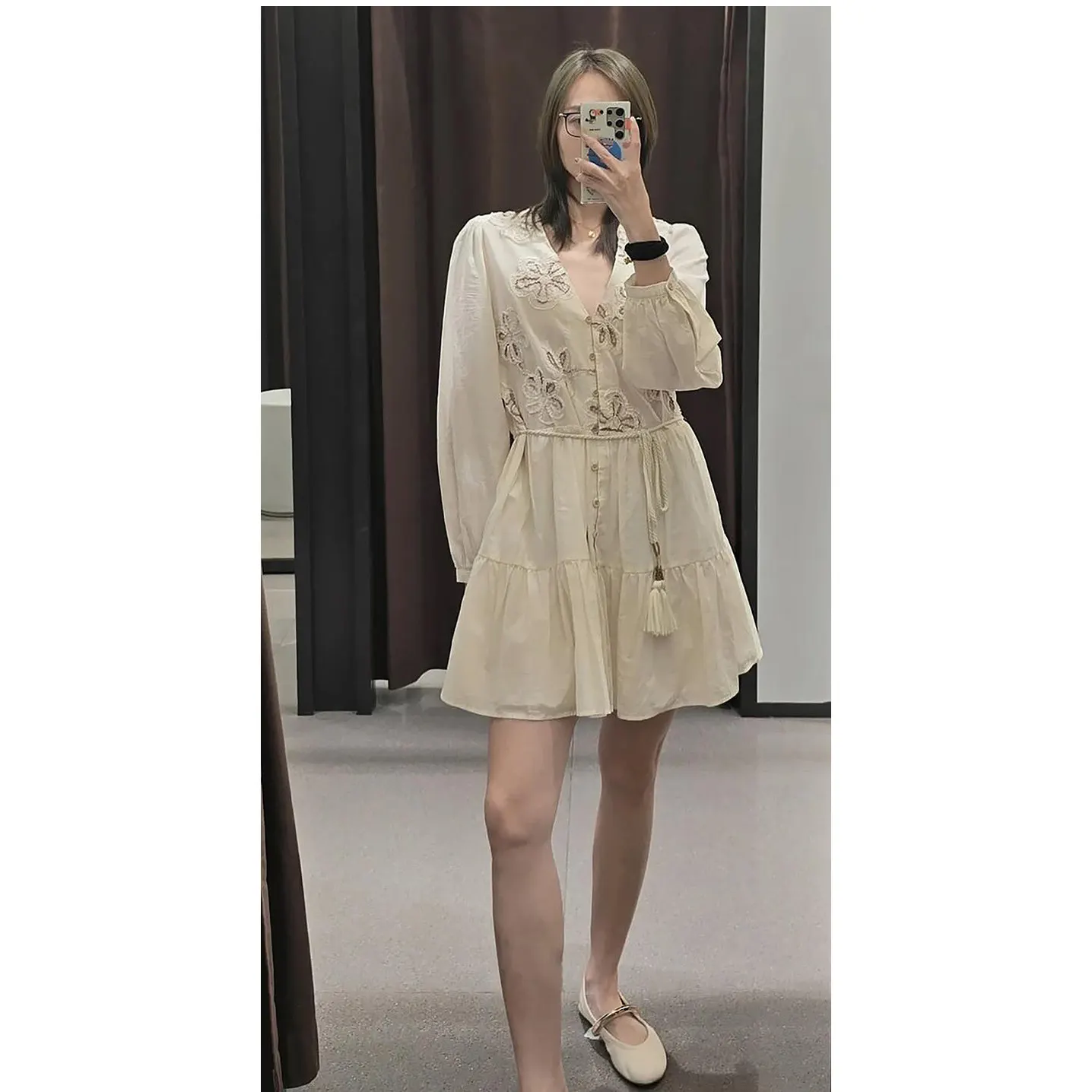 تنورة Spring Dr V-ne طويلة مطرزة على شكل حرف a بخصر عالٍ قطعة واحدة لربيع 2025 Ciwalk