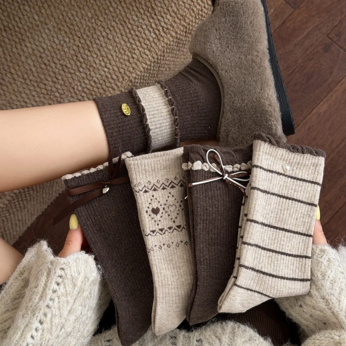 Maillard Women's Socks Autumn Bow Mid-Calf Socks 2026 New Retro Brown Cotton Lace Women's Socks