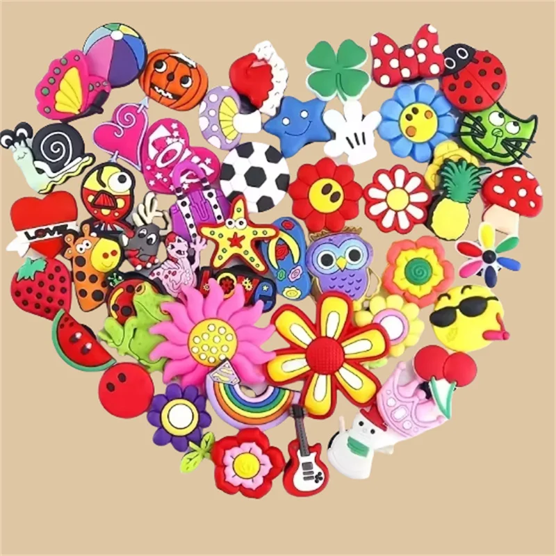 9/20/40/100/200/400Pcs Random Cartoon Shoe Decoration Charms for Clogs Bubble Slides Sandals Bracelet Party Favors