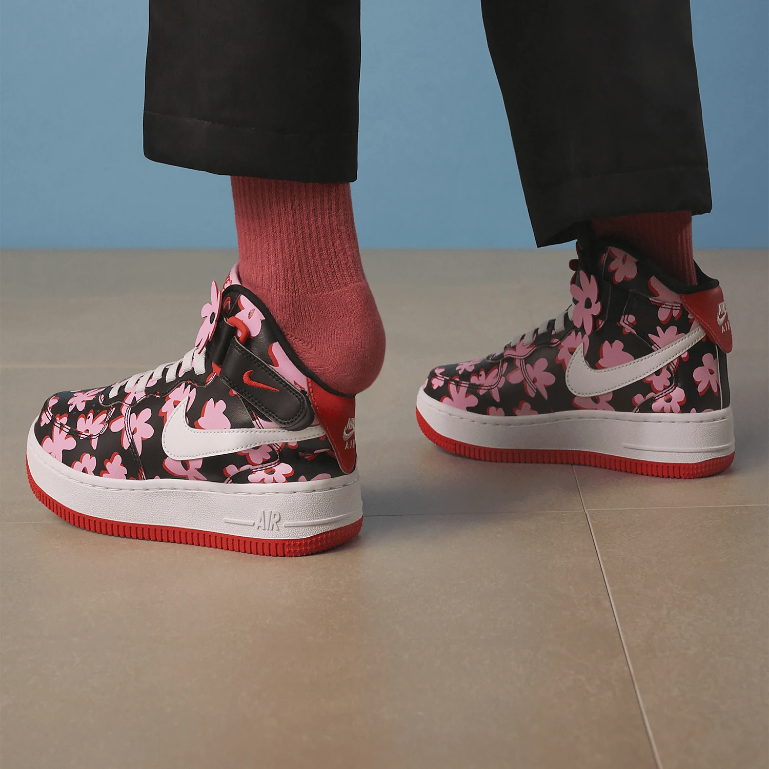 

Оригинальная весенняя новая детская спортивная обувь Nike Air Force No 1, легко носить и снимается FQ3692-001