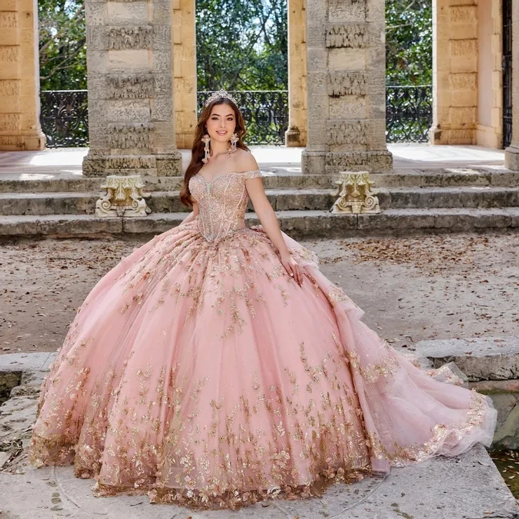 ชุดเดรส Turequinceanera ผ้าทูลเปิดไหล่ชุดชุดไปงานเต้นรำ16ชุดเดรส15อัน