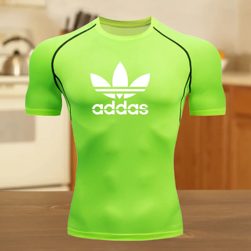 เสื้อยืดออกกำลังกายผู้ชายสำหรับฤดูร้อน ระบายอากาศ แห้งเร็ว ยืดหยุ่นสูง แขนสั้น พร้อมลายกราฟิกวิ่งโดดเด่น เหมาะสำหรับใส่ในยิม