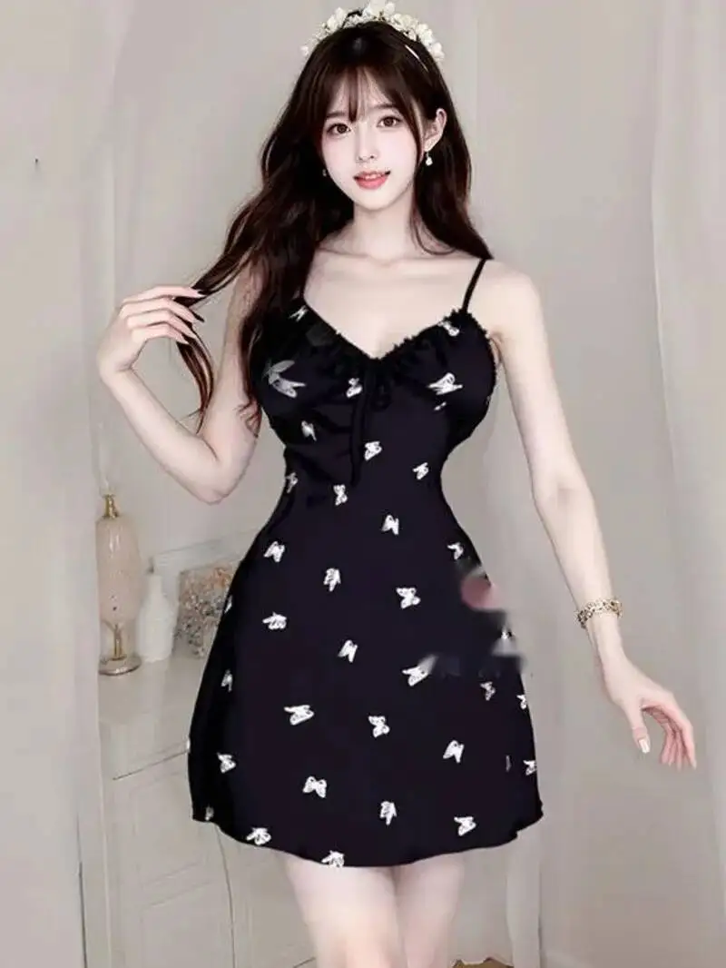 Robe T-shirt Sexy pour femmes, fine avec coussinets de poitrine, pur désir, Style décontracté, imprimé papillon, dos nu, bretelles en V profond, sans manches, KQCB