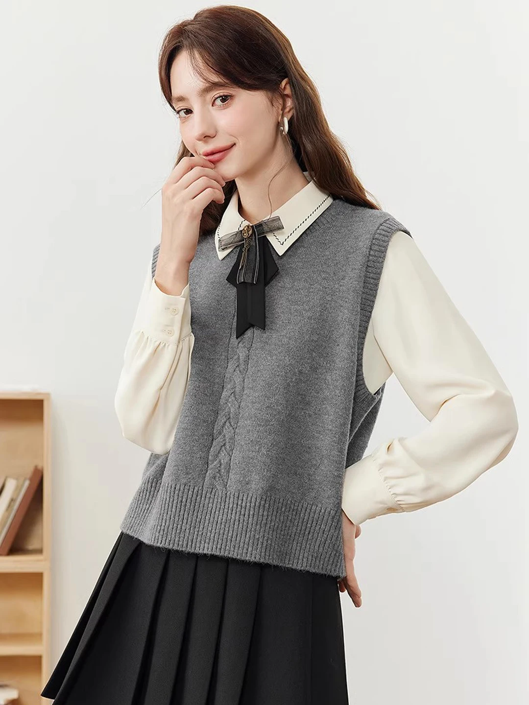 

ay round Ne Svel Knitted Vest Women's Slim Fit Sweater New Winter Faion Versatile Sweet Sle Chinese Production