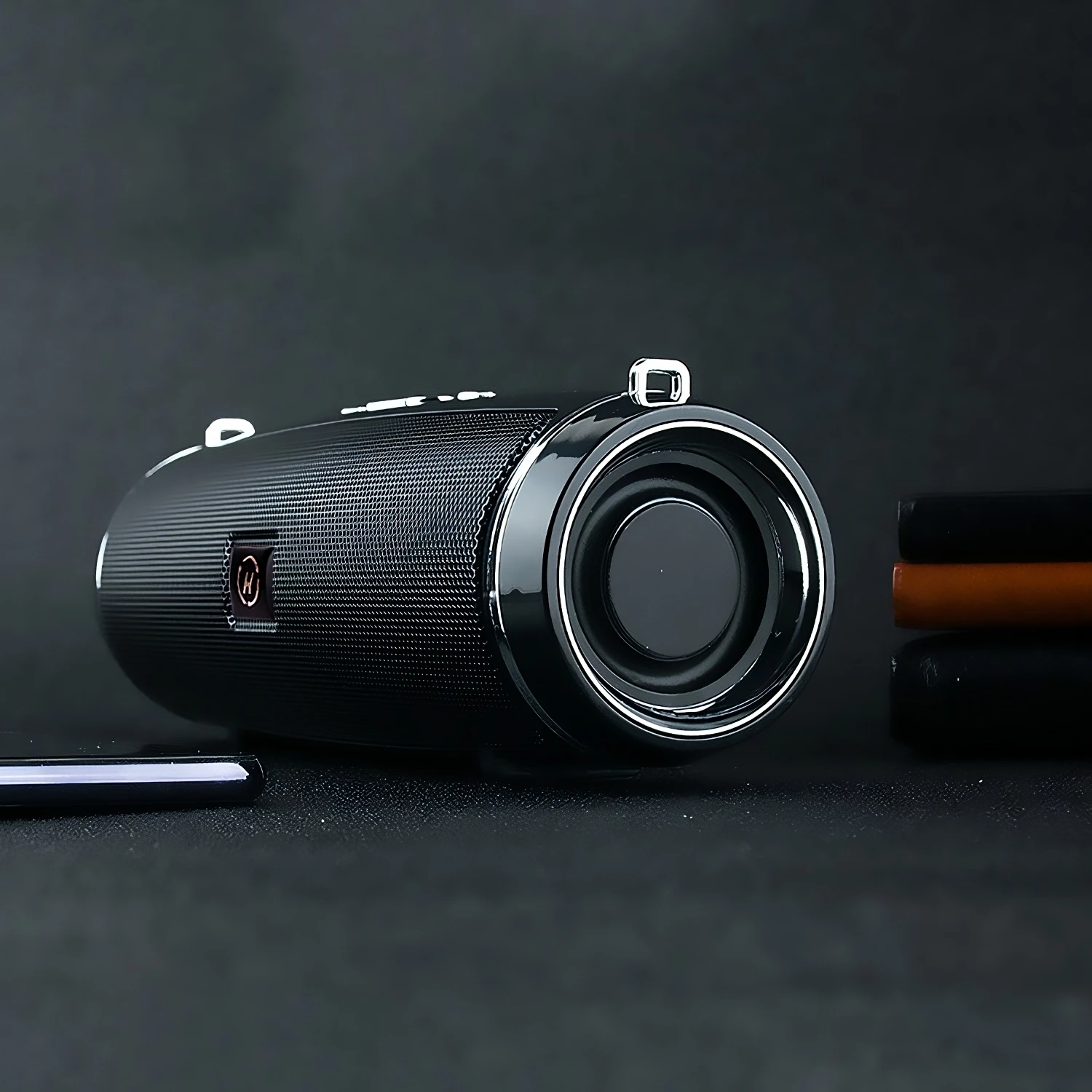 QUEED Compact Wireless Speaker Super Bass TF Card Slot Outdoor Custom Branding