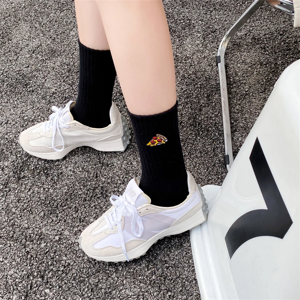 Warm Winter New Funny Embroidery Hamburger Pizza Pattern White Black Gray Casual Hipster Thic Socks Christmas Gift Dropship