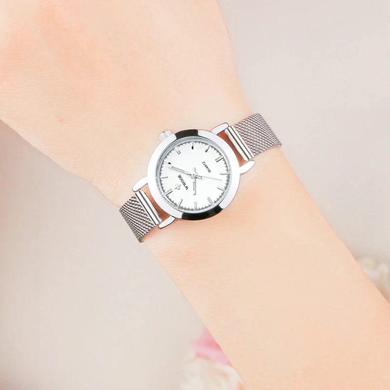 ساعة كوارتز فاخرة من WWOOR للنساء، ساعات نسائية أنيقة من الفولاذ المقاوم للصدأ، هدايا مقاومة للماء، ساعة سيدات بسيطة