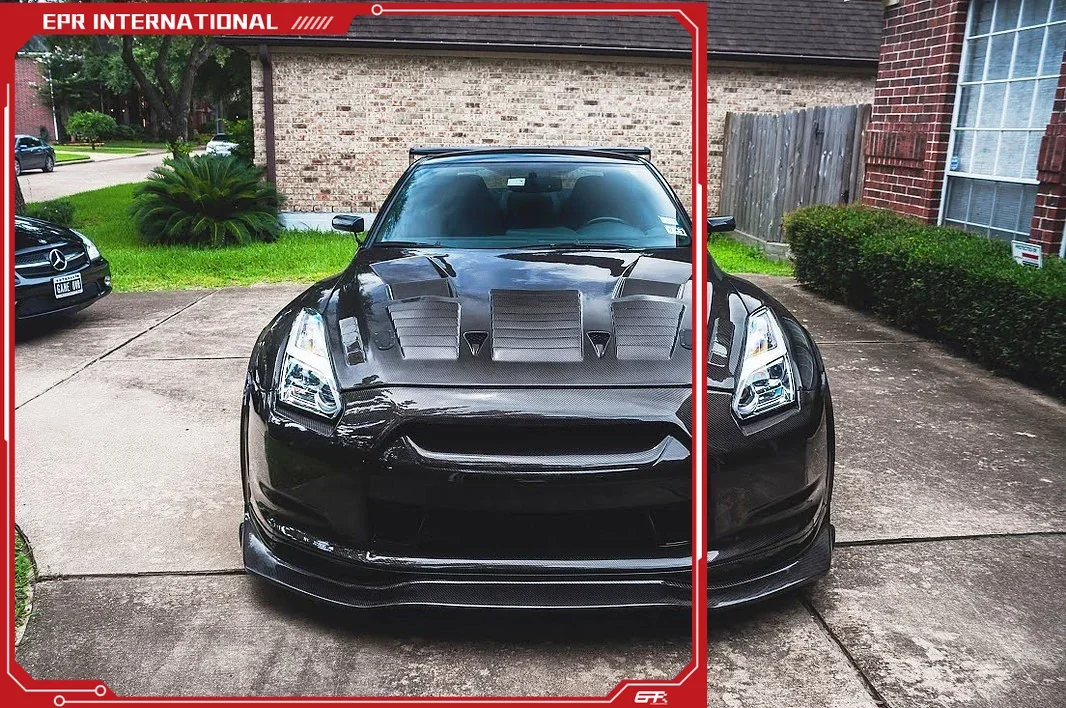 

Nissan GTR R35 CBA DBA GT3R Style передний капот (с осадковкой снизу)