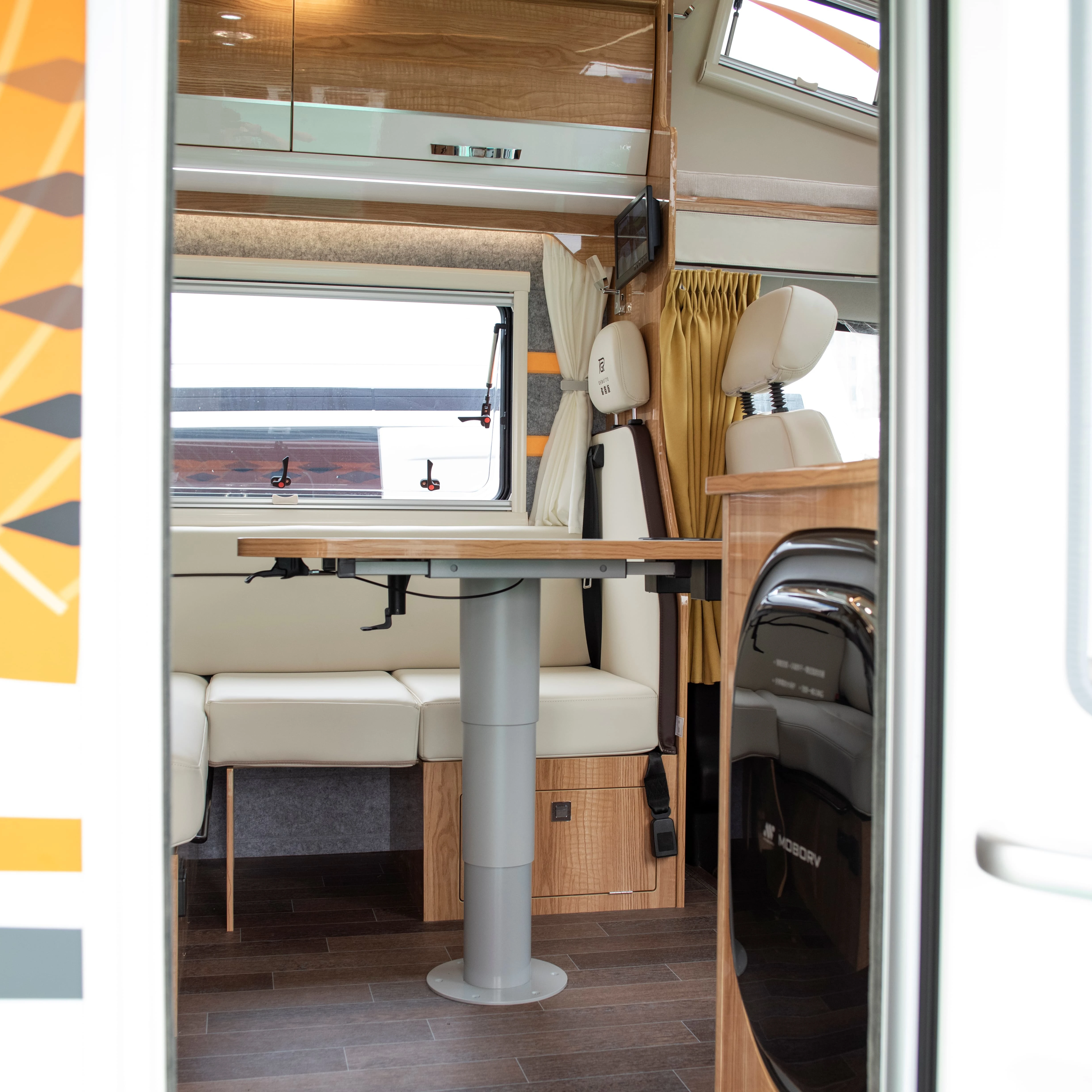 

Top-Grade Aluminum Lift Table Legs Four-Way Translation Frame For Multi-Use In Office & Leisure For RV Parts & Accessories