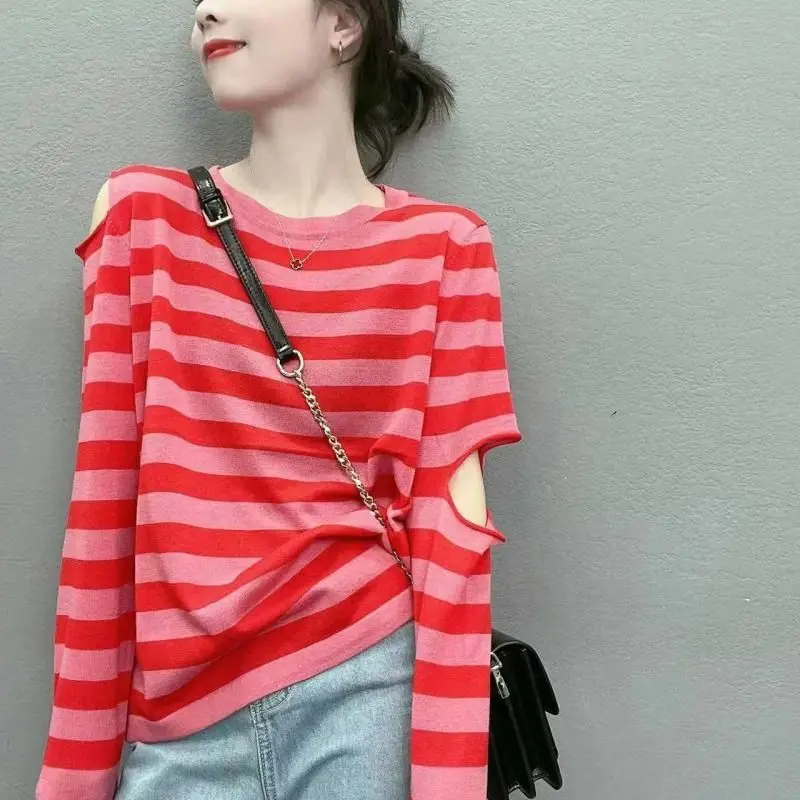 2024 New Summer Sweet Cool Street Style Trendy Fashion Round Neck Stripe Print Hollow Loose Leisure Long Sleeved T-shirt