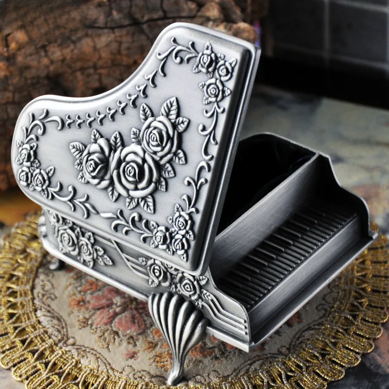 

Korean Princess Style Jewelry Case Retro Piano Storage Boxes Velvet Lining Ring Box Flower Relief Jewelry Organizer