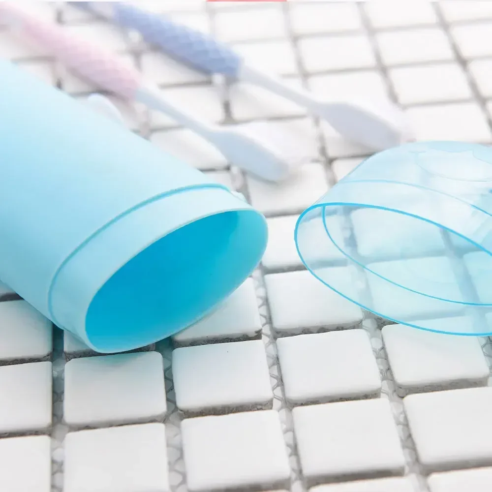 حامل فرشاة أسنان محمول للسفر مع منظم تخزين معجون الأسنان، مجموعة أدوات السفر الأساسية للحمام