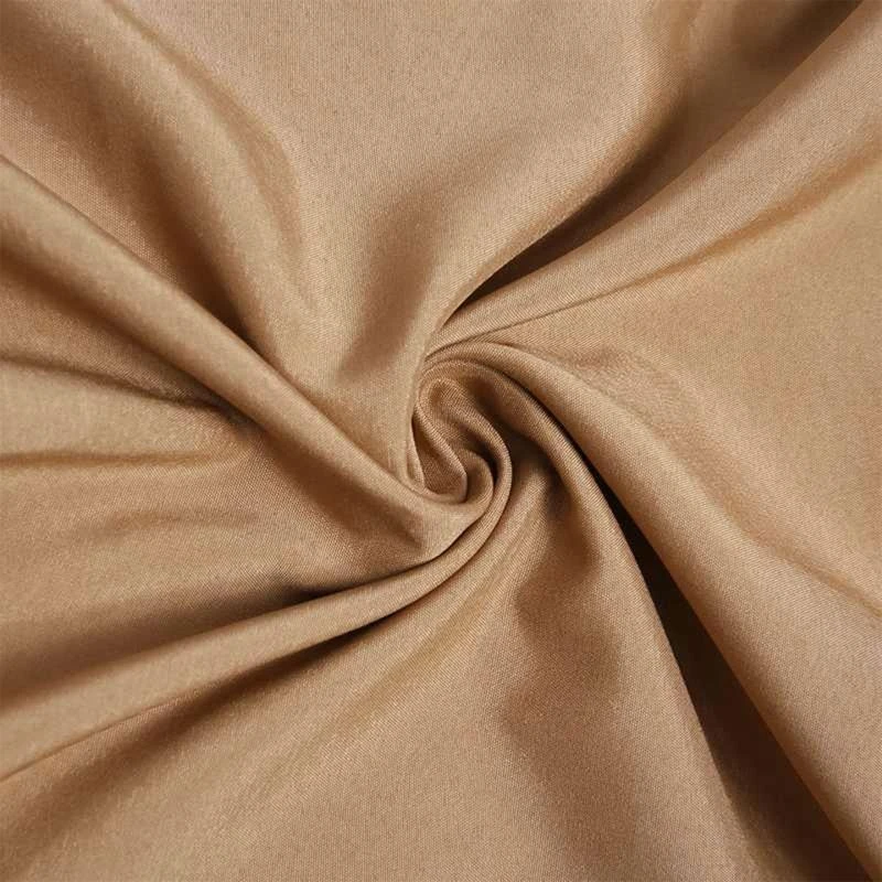 Abito musulmano Comoda camicia maschile musulmana con design a bottoni Colletto a V allentato Abbigliamento musulmano Eid Medio