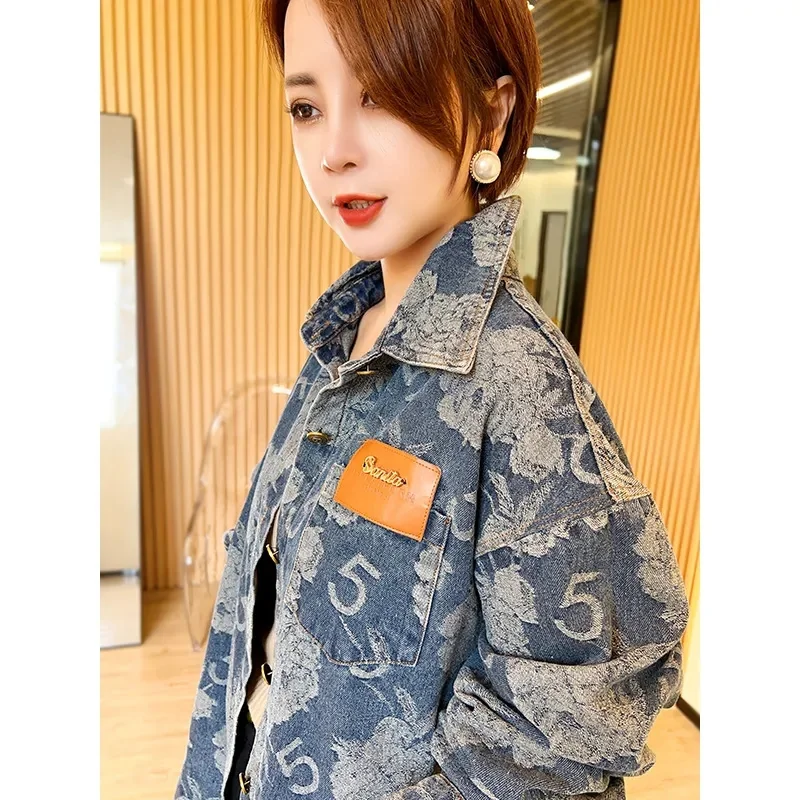 春秋の女性長袖デニムトップスコートフェミニンルーズプリントジーンズジャケットレディースファッション新しいレジャーカウボーイアウター