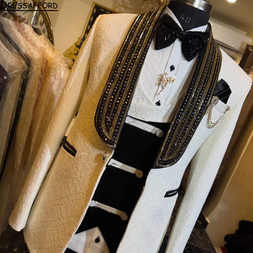 

Великолепный блестящий мужской костюм с бисером, комплект из 2-х предметов, одежда для банкетной вечеринки, белые жаккардовые облегающие костюмы для мужчин, свадебные комплекты жениха