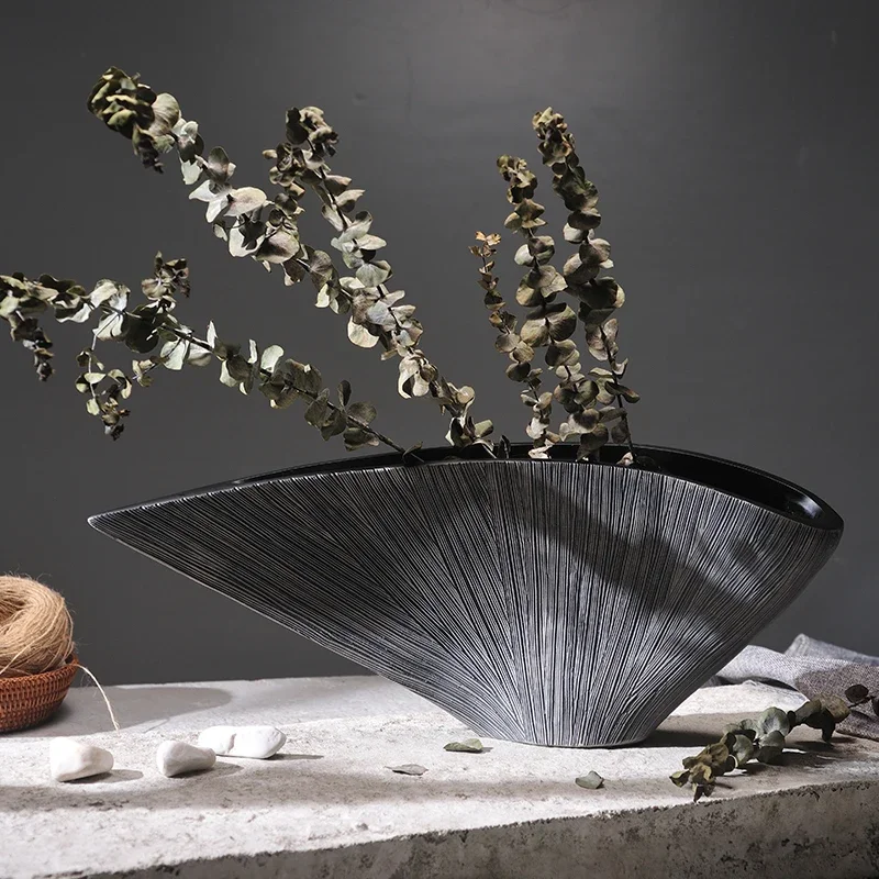 Nordic Modern Vase Large Fan-Shaped Flower Vase Creative Flowerpot Plant Crafts Home Interior Table Decoration and Accessories