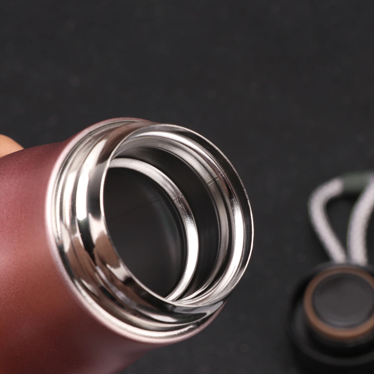 

1Pcs 450Ml Insulated Stainless Steel Water Bottle for Sports Outdoor Use Keeps Cold Hot Biking Riding Gym Tea Juice Portable Cup