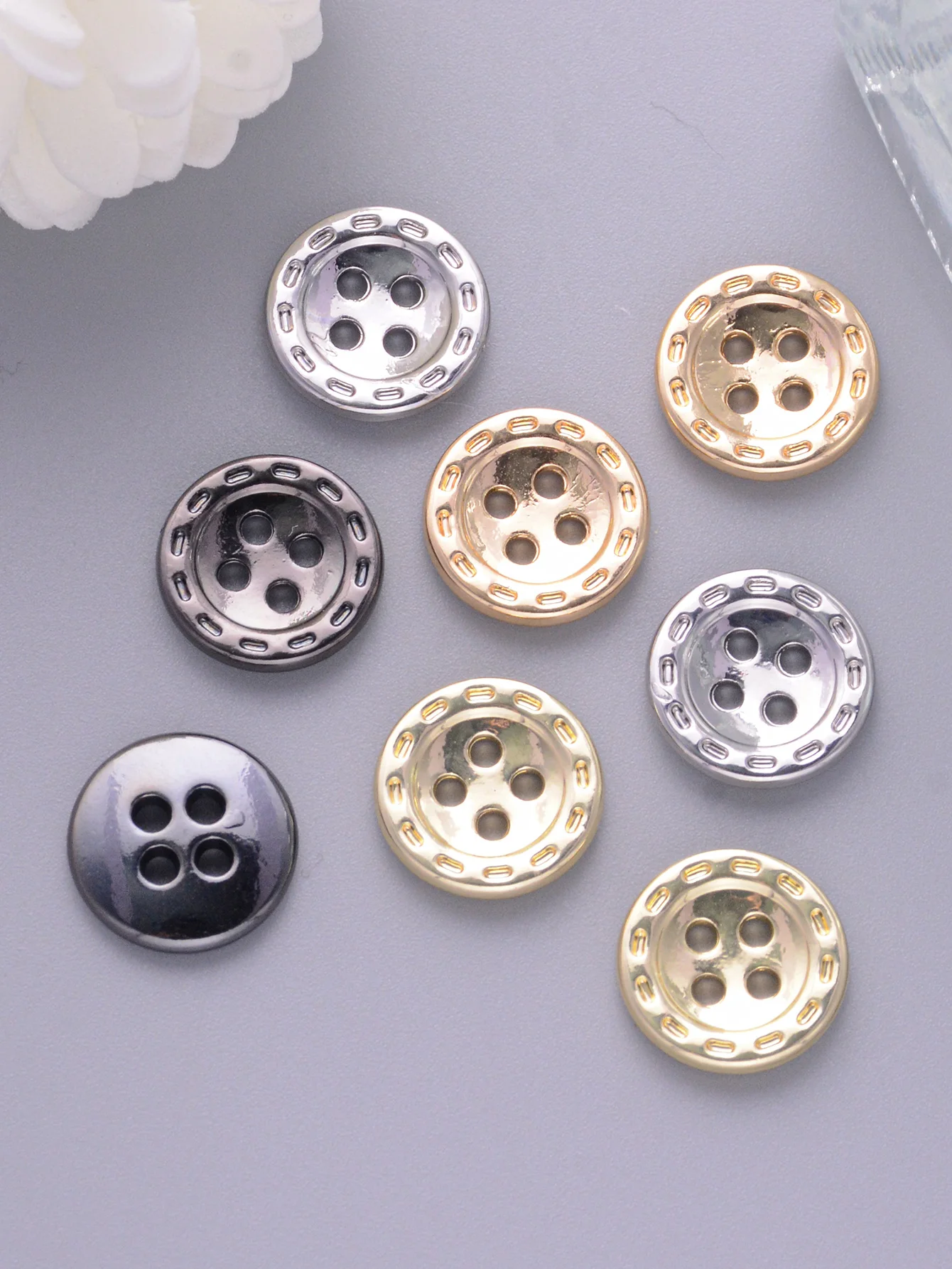 10 sztuk/opakowanie 12mm 4-otworowe okrągłe metalowe guziki do odzieży, garniturów, koszul, akcesoria do szycia DIY, guziki z nóżką