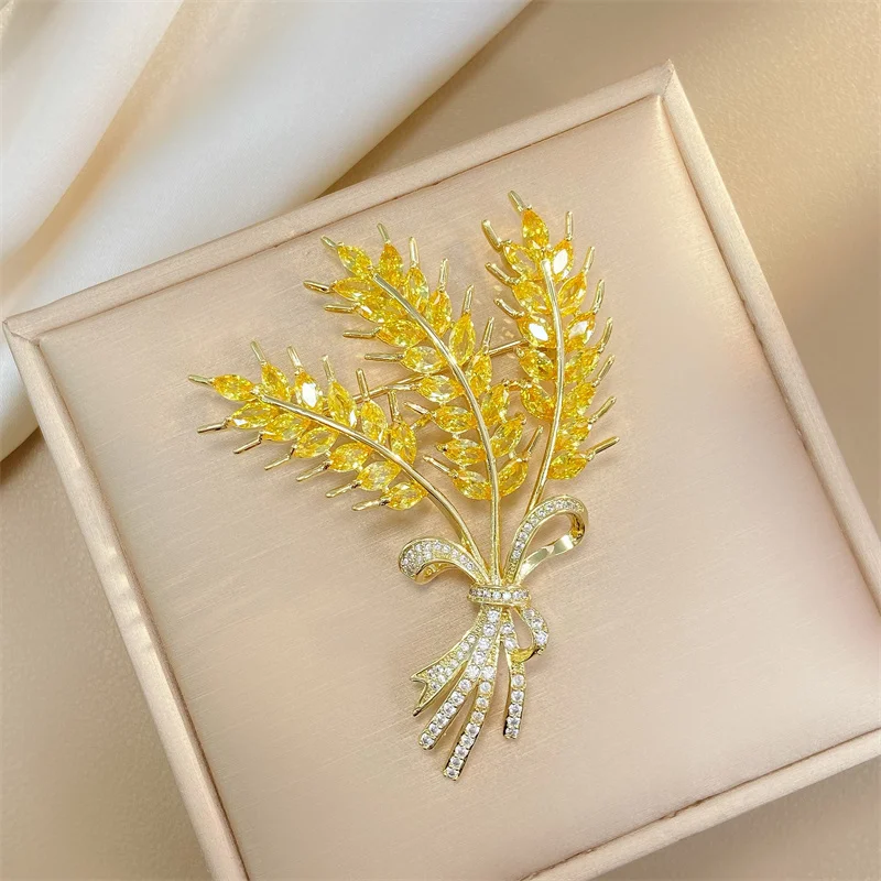 Strass squisiti spilla dorata in metallo di grano per le donne vestito maglione di lusso elegante spille da bavero accessori per gioielli regalo di