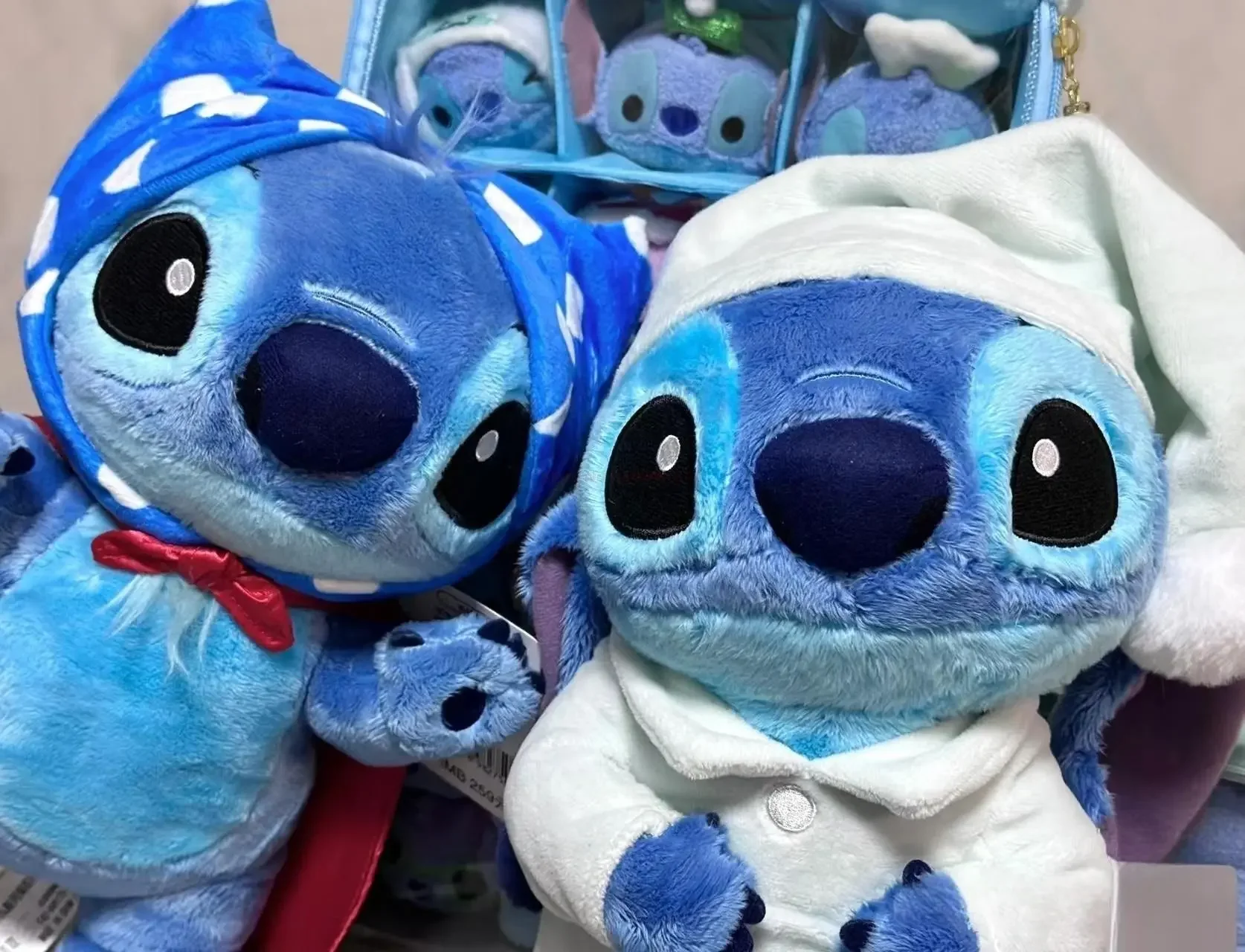 In Stock 30cm New Disney Lilo & Stitch Pajamas Cloak Stitch Doll Stitch Girl Cute Birthday Gift