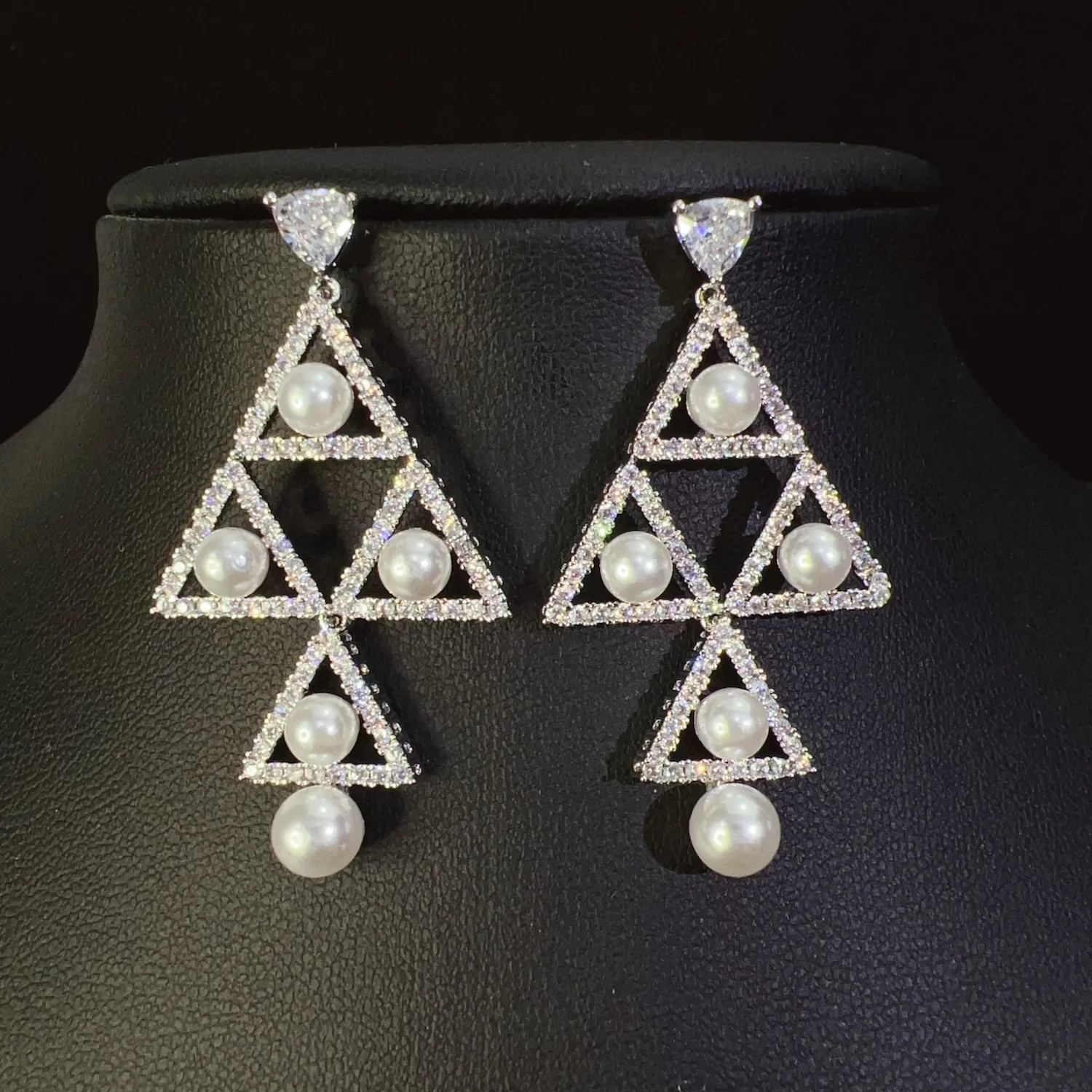 ByI New Luxury Stunning Jewelry Pearl Necklace and Earrings Charming White Set Women's Wedding Bridal Travel Everyday Gift M1113