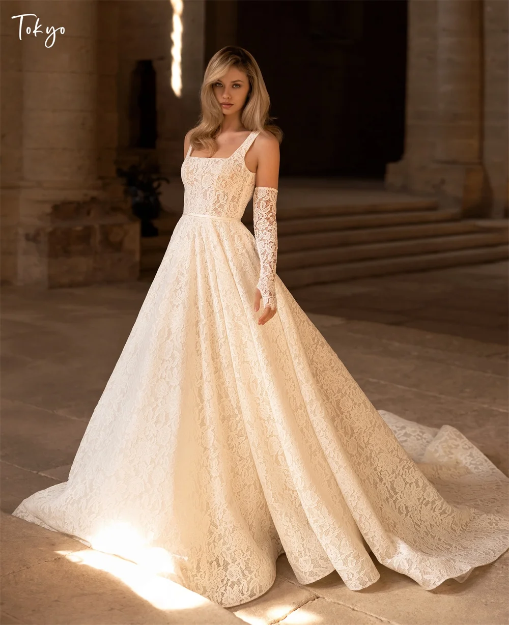 ชุดแต่งงานคอเหลี่ยมแบบหรูหราสไตล์โตเกียว แขนถอดได้ เปิดหลัง ชุดเจ้าสาวลูกไม้สีขาวทรงเอไลน์