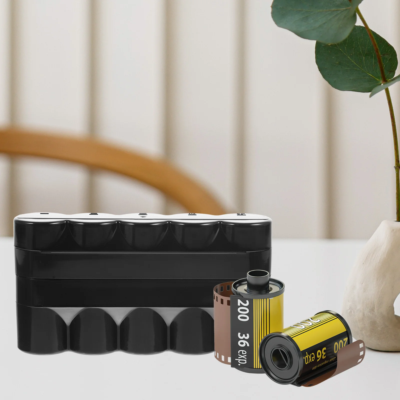 

Film Container Hard Plastic Storage Box Large Capacity Durable Film Roll Holder Carrying Case for Small Items Storage