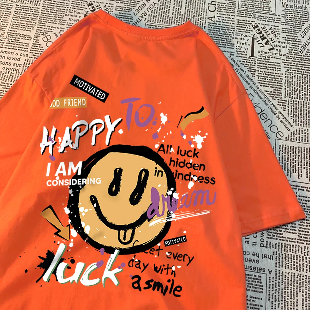 Happy To Dream Luck Smile Mężczyźni Kobiety T-Shirt Wysokiej jakości koszulki z okrągłym dekoltem Letnia luźna odzież sportowa Bawełniane oddychające koszulki