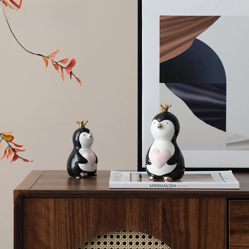 

Modern ins style hand-painted love penguin ceramic ornaments, home TV cabinets, creative decorations