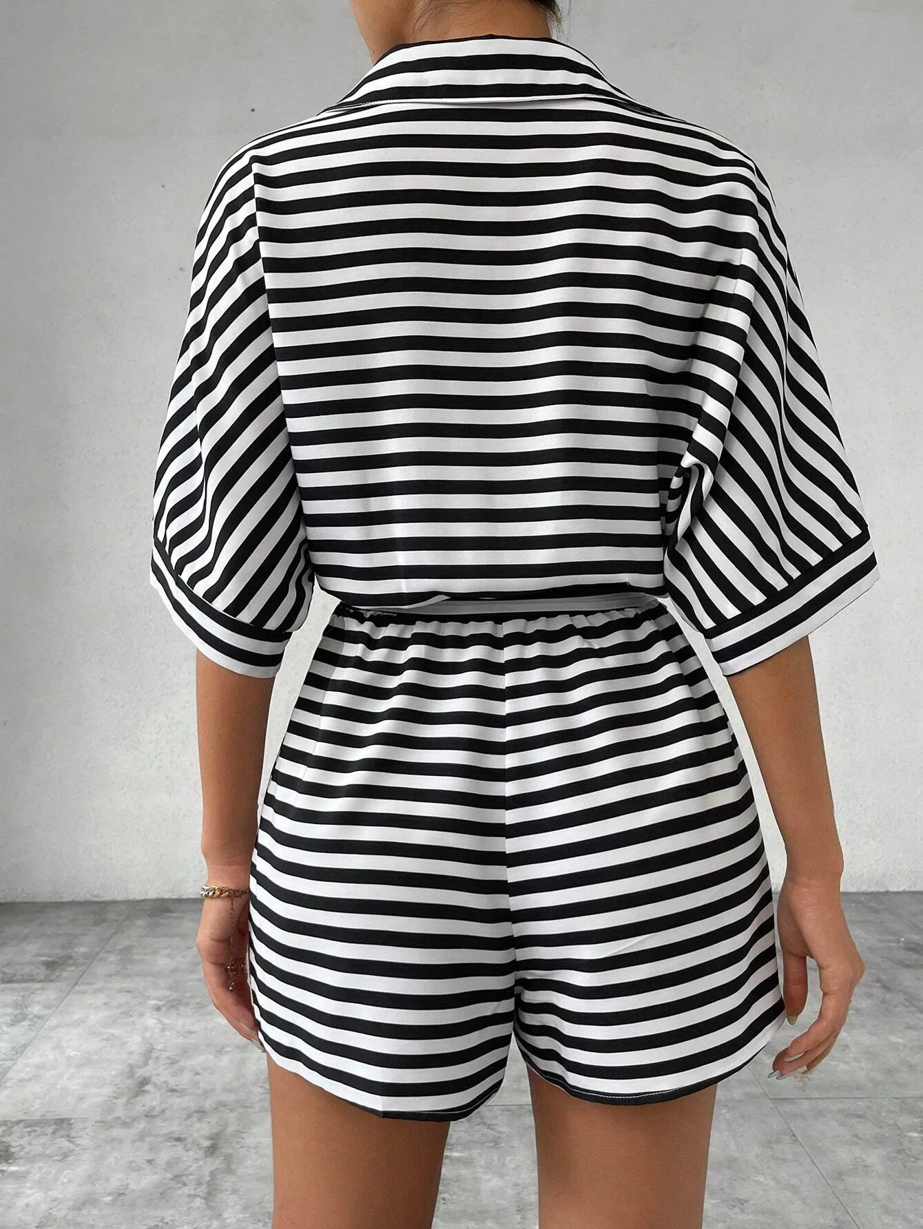 2025 Summer Casual Shirt Two Piece Set For Women Shorts 2 Piece Sets Outfit Stripe Short Sleeve Short Sets Outfits Home Sets