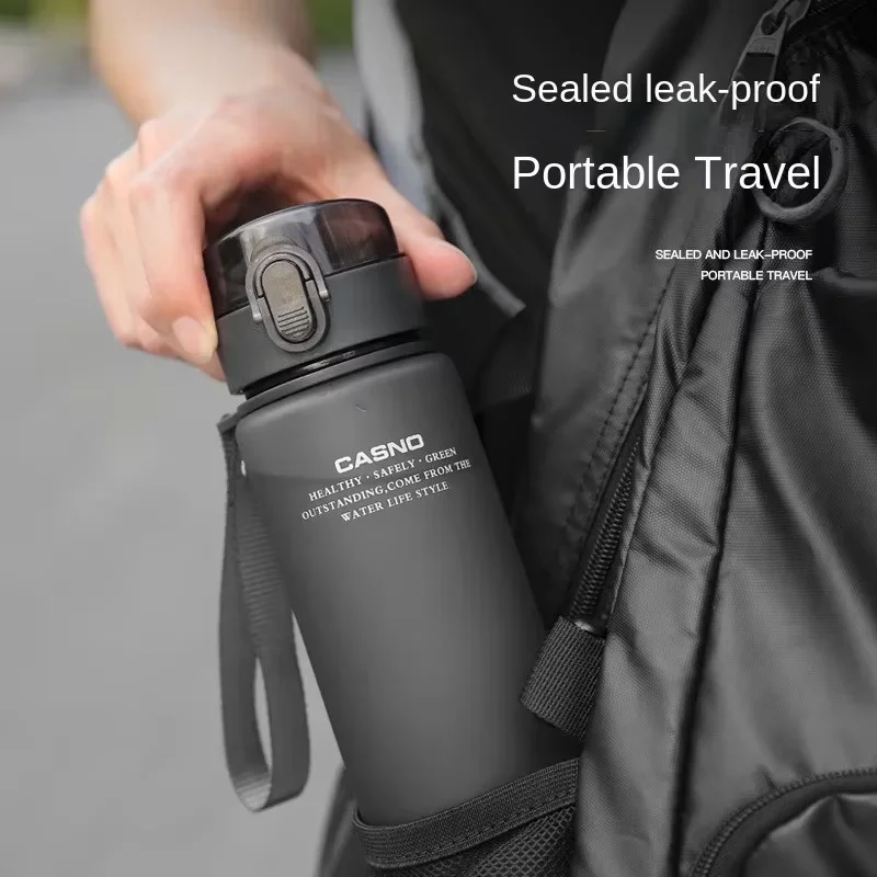 Portable sealed classic creative travel hiking water cup frosted sports plastic pop-up lid high quality leak-proof water cup