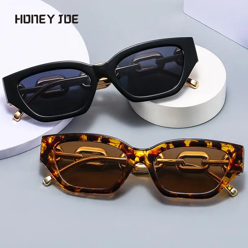 

Vintage Cat Eye Sunglasses Women Trendy New Fashion Small Chain Ladies Sun Glasses INS Shopping Beach Eyewear Shades Trip UV400