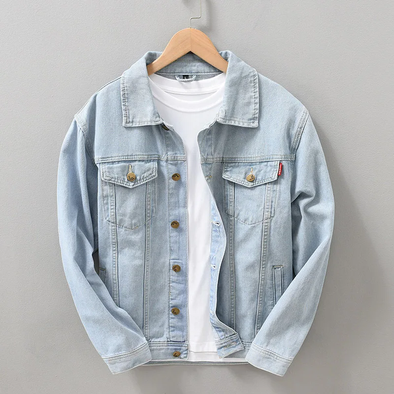 

Повседневная модная светло-голубая рабочая одежда Джинсовая куртка Весенние новые универсальные джинсы irt Youth Plant Stand Fit Multi-ket Jaet