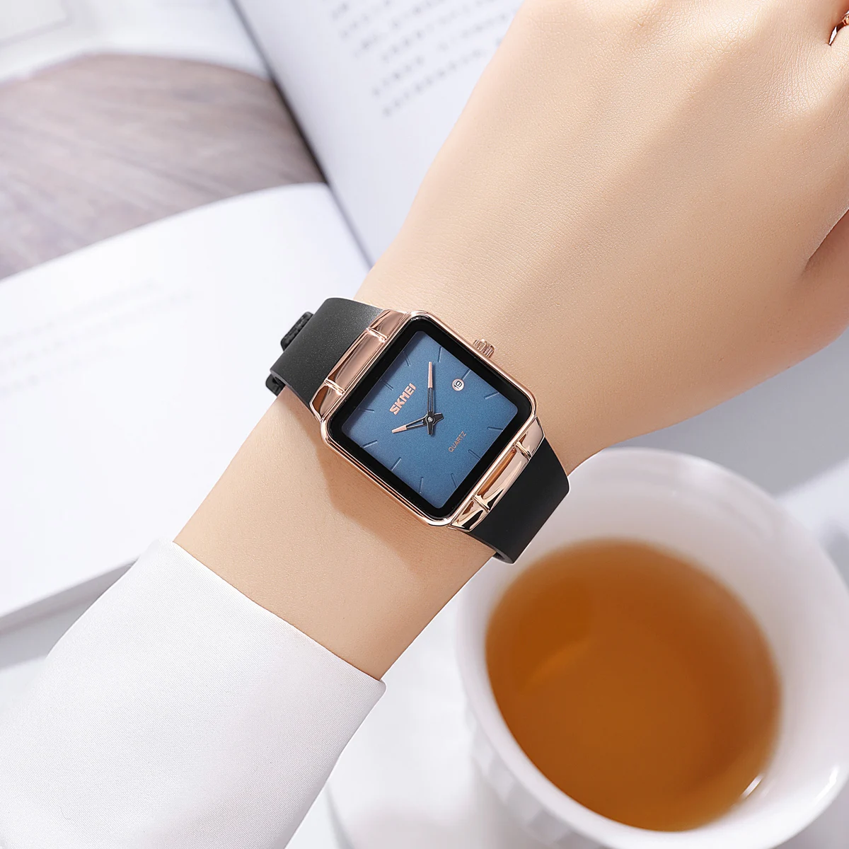 นาฬิกาควอตซ์ SKMEI ดีไซน์สร้าง - Luxury Watch List บทวิจารณ์และราคา