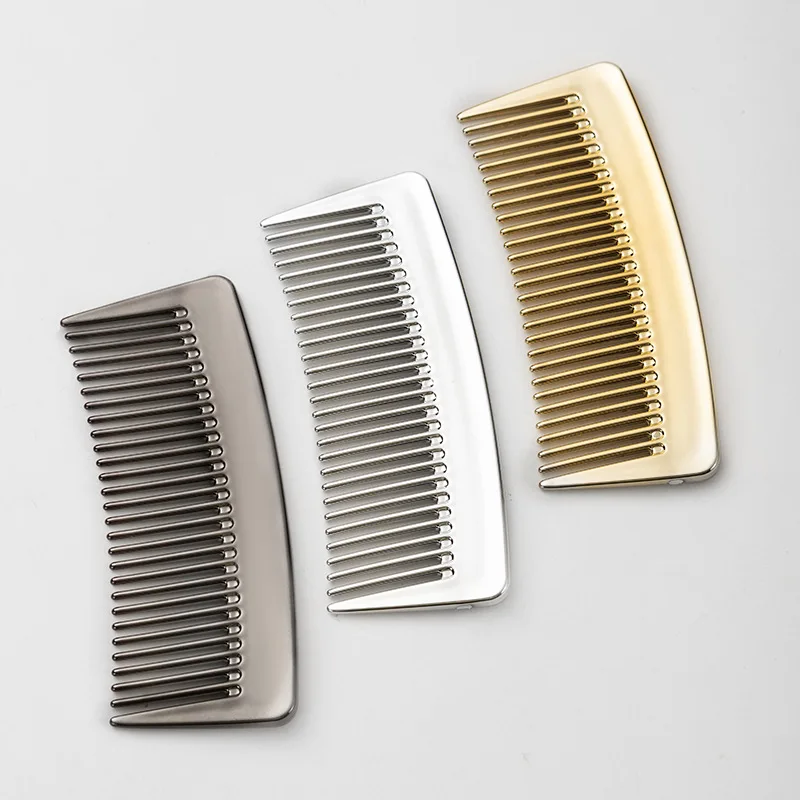 

Винтажная гальванизированная расческа с широкими зубьями, портативный инструмент для укладки волос с фиксированной высотой, идеально подходит для путешествий, прочная конструкция и удобный захват