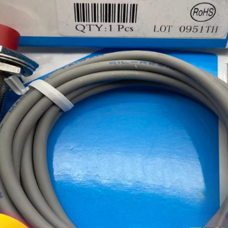 

3 шт. Новые высококачественные датчики приближения FOtek PM12-04P, PM08-02N, PM08-02P, PM12-04S, PM12-02P-S, PM12-02N-S, PM08-04N, PM08-04P, PM12-04N