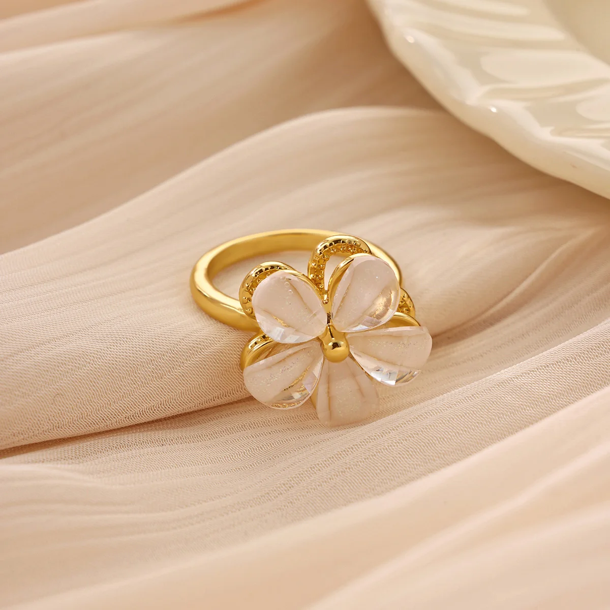 Niedlicher drehbarer Ring mit Blumenmuster aus Harz für Damen, goldfarben, Kupfer, drehbare Blume, offener Manschettenring, trendiger Party-Schmuck – Detail 15