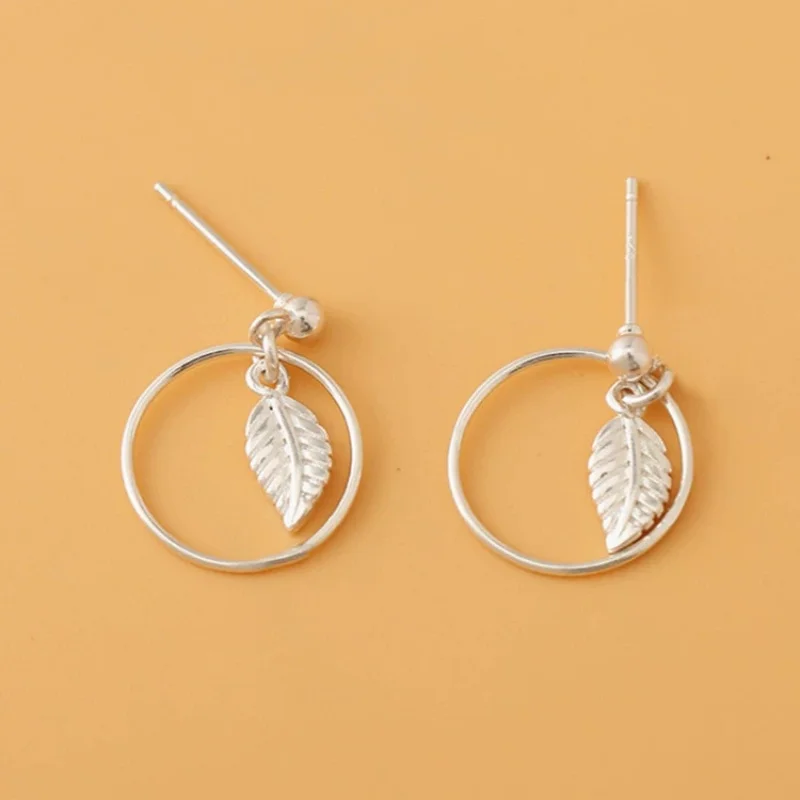 

Uini Tail hot selling new 925 sterling silver tassel circle feather earrings simple temperament smooth bead earrings ED246