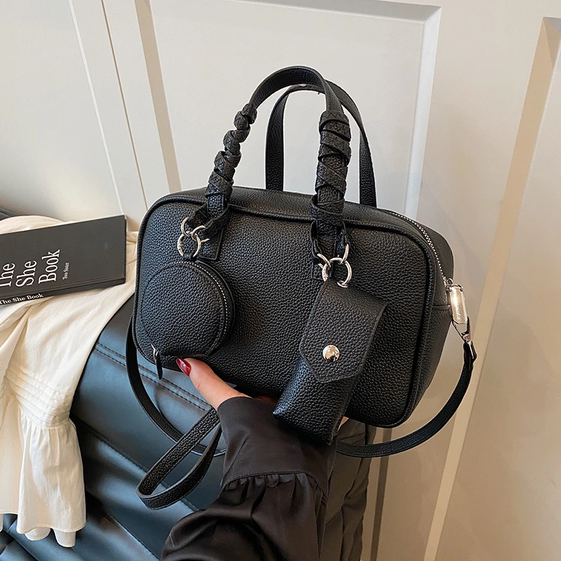 

Pu Solid Color Sewing Sweet Shoulder Bags Large Capacity Retro Women's Bags 2025 Hot Sale Concise Versatile Handbags