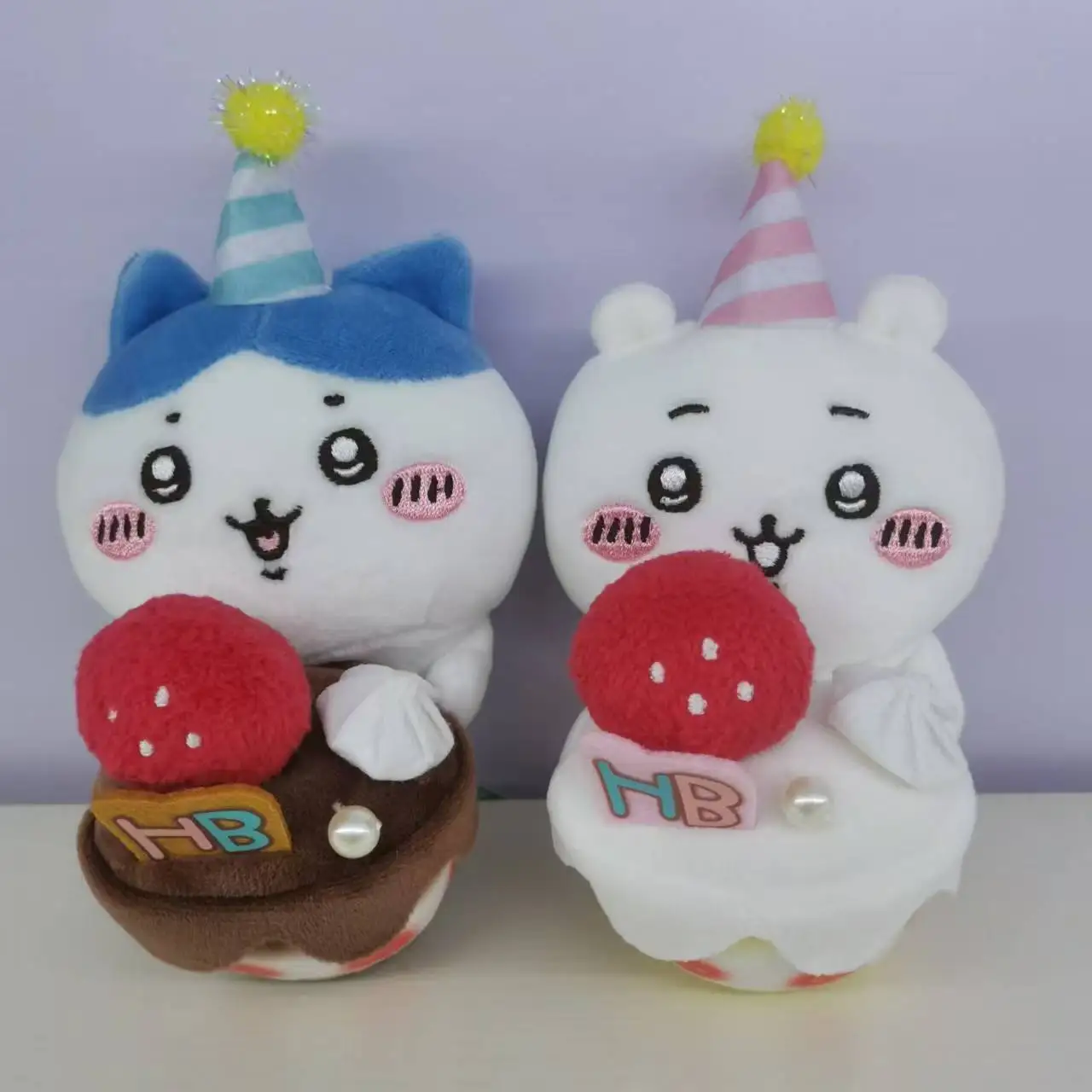 Self-deprecatingหมี12ซม.เค้กวันเกิดชุดการ์ตูนตุ๊กตาของเล่นอะนิเมะHachiwareสาวหัวใจน่ารักPlushกระเป๋าเป้สะพายหลังจี้หญิง