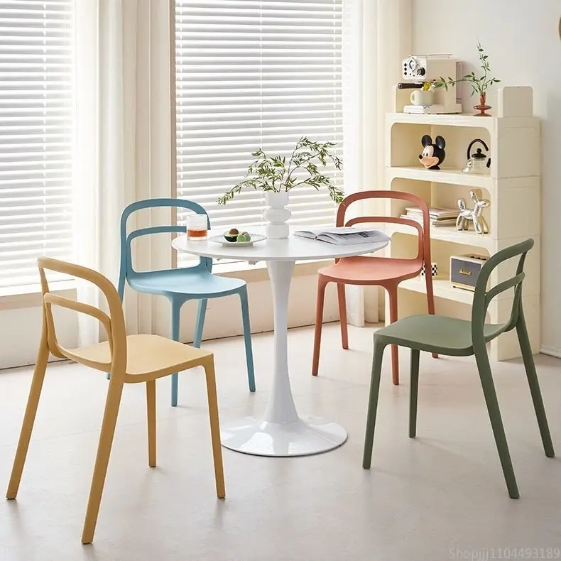 

Box of 4 Pieces Plastic Nordic Dining Chair Garden Chair Outdoor Furniture Bedroom Dressing Stool Chairs for Kitchen