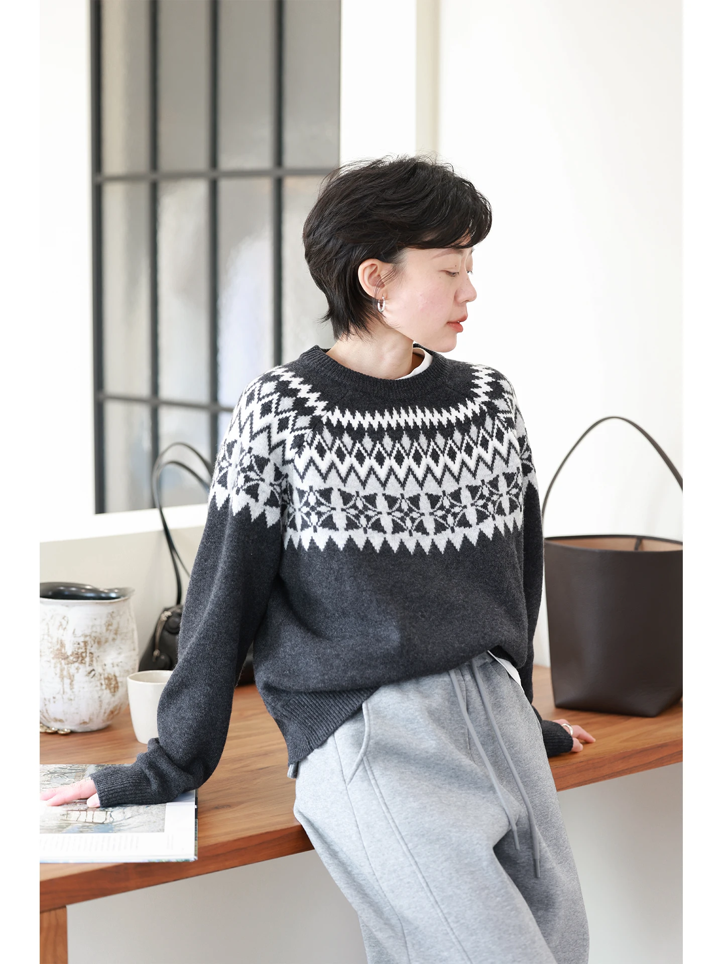 

Nordic Sle Fair Isle Thiened All Wool Knitted Sweater Women's Retro Coin Pattern Winter Warm Inner Wear Casual round Ne