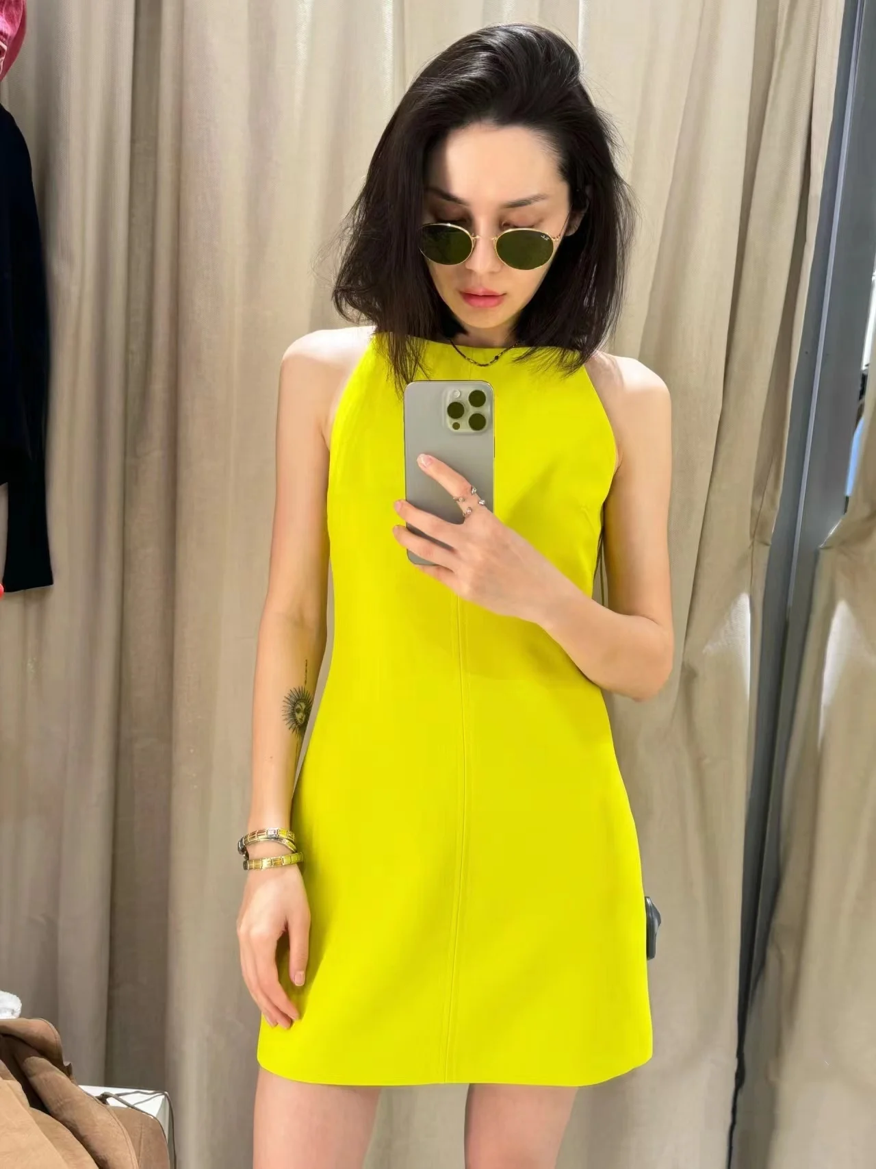 Letnia Nowość Damska Słodka i Elegancka Kamizelka Bez Rękawów z Dekoltem w Serek, Dopasowany Krój, Wysoki Stan, Linia A, Styl Koreański