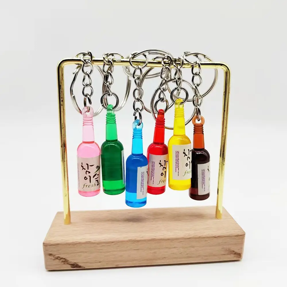 Llavero con Colgante de Lata de Soju, Accesorio para Llaves de Coche, Simulación de Lata de Soju