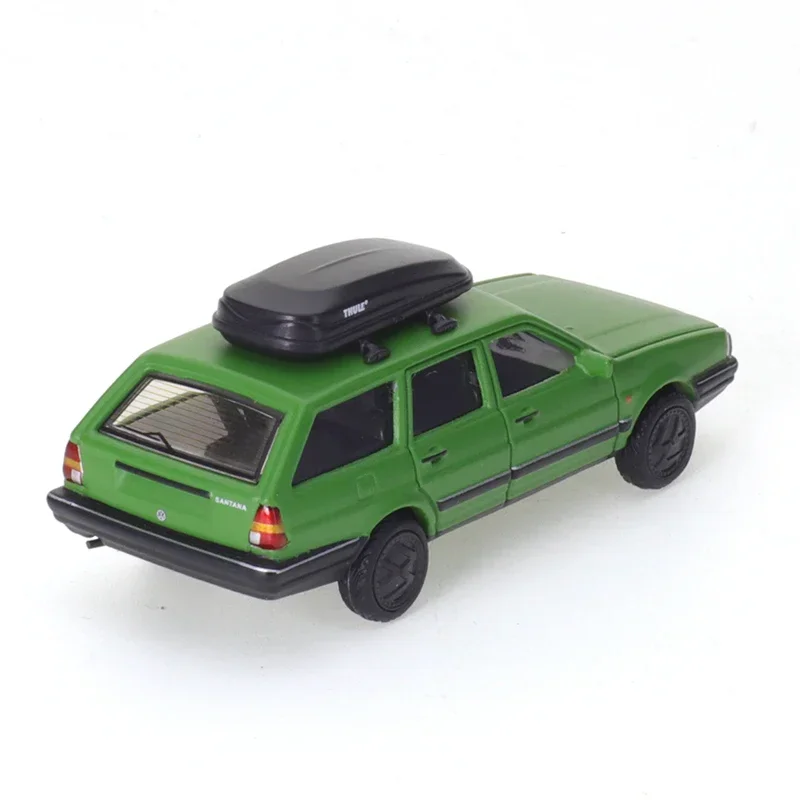 XCARTOYS 1:64 Alloy Die Cast Car Model Toy Volkswagen Santana Wagon Matte Green Alloy Collection Car Model Toys Ornaments