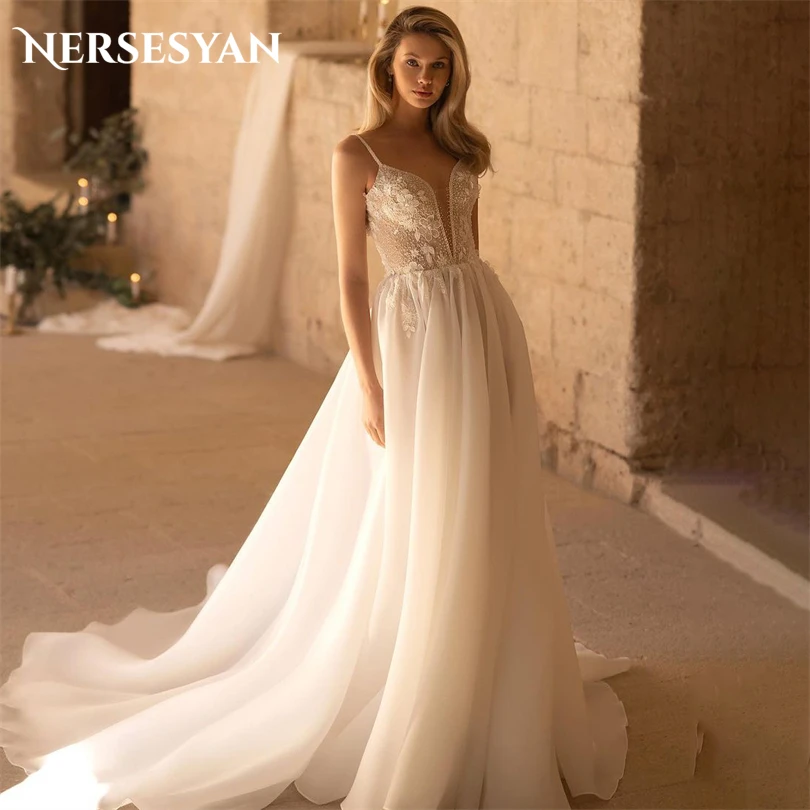 

Nersesyan Sexy Spaghetti Straps Tulle Bridal Dresses Sleeveless Lace Appliques Formal Wedding Gowns A Line Vestidos De Novia