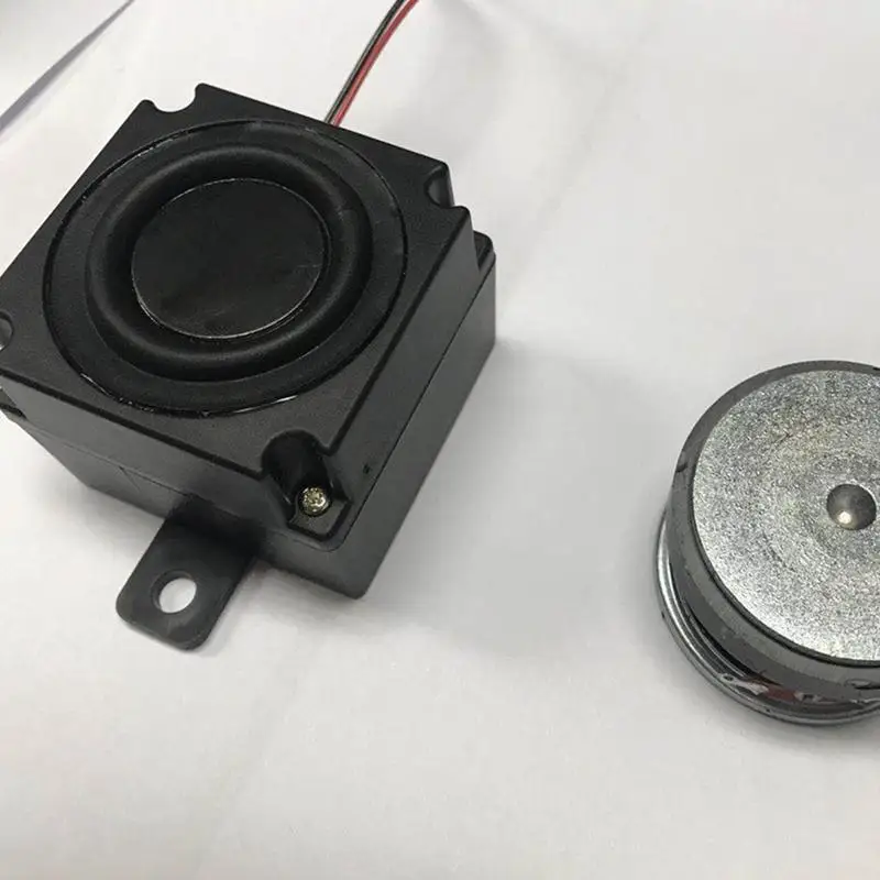 باس شاكر محول واضح مكبر صوت جيب صغير محول اللمس مضخم صوت صغير جهاز إلكتروني وصوتي للعام الجديد